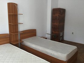 Casa de închiriat 4 camere, în Târgu Mureş, zona 7 Noiembrie