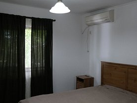Apartament de închiriat 3 camere, în Ramnicu Valcea, zona Central