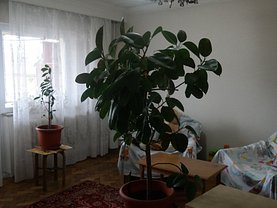 Apartament de vânzare 3 camere, în Râmnicu Vâlcea, zona Nord