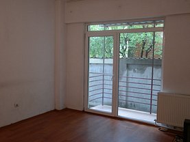 Apartament de vânzare 2 camere, în Ramnicu Valcea, zona Nord