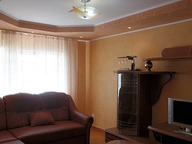 Apartament de închiriat 3 camere, în Râmnicu Vâlcea, zona Ostroveni