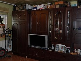 Apartament de vânzare 3 camere, în Râmnicu Vâlcea, zona Lenin Sud