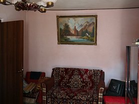 Apartament de vânzare 2 camere, în Râmnicu Vâlcea, zona Ostroveni