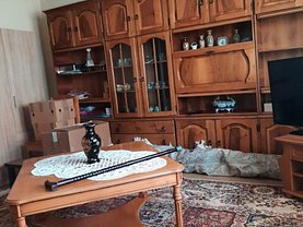 Apartament de vanzare 2 camere, în Ramnicu Valcea, zona Lenin Sud