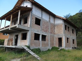 Casa 6 camere în Ramnicu Valcea, Copacelu