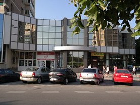 Închiriere spaţiu comercial