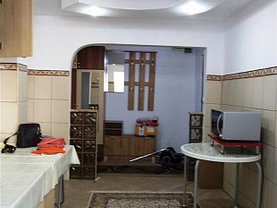 Apartament de vanzare 4 camere, în Suceava, zona Obcini