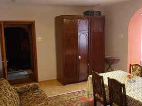 Apartament de vânzare 3 camere, în Suceava, zona Central