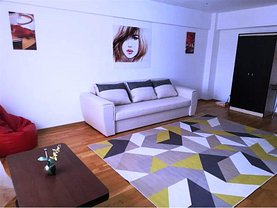 Garsonieră de închiriat, în Iaşi, zona Podul de Fier
