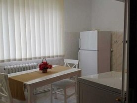Apartament de închiriat 2 camere, în Iaşi, zona Frumoasa