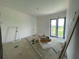 Casa de vânzare 4 camere, în Iaşi, zona Bucium