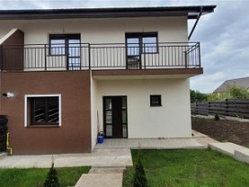 Casa de vânzare 4 camere, în Valea Lupului, zona Central