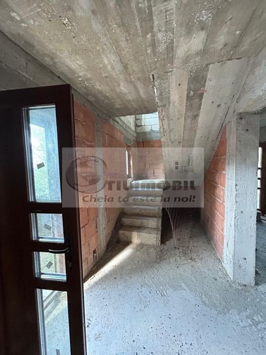 Casă individuală - Barnova - 72.000 euro