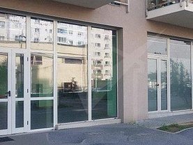 Vânzare spaţiu comercial