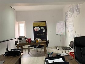 Închiriere spaţiu comercial