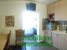 Apartament de vânzare 3 camere în Baia Mare, Bogdan Voda