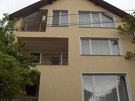 Apartament de închiriat 3 camere, în Baia Mare, zona Săsar