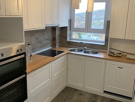 Apartament de vânzare 3 camere, în Baia Mare, zona Săsar