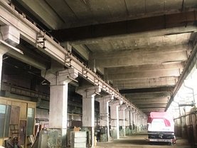 Vânzare spaţiu industrial