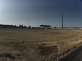 Vânzare spaţiu industrial