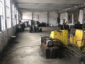 Închiriere spaţiu industrial