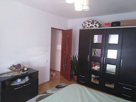 Apartament de închiriat 3 camere, în Baia Mare, zona Decebal
