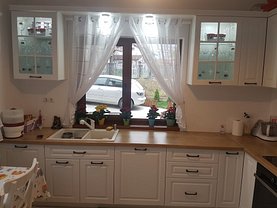 Casa de vânzare 5 camere, în Baia Mare, zona Exterior Est