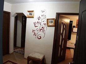 Apartament de vânzare 3 camere în Botosani, Est