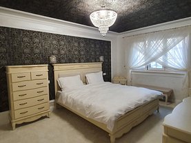 Apartament de vânzare 3 camere în Botosani, Central