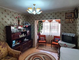 Apartament de vânzare 3 camere în Botosani, Central