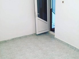 Vânzare spaţiu comercial