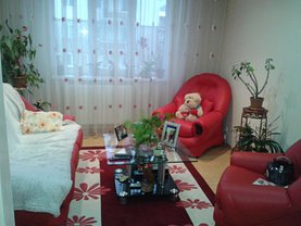 Apartament de vânzare 3 camere, în Deva, zona Kogalniceanu