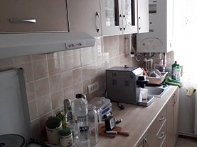 Apartament de vânzare 3 camere, în Deva, zona Progresul