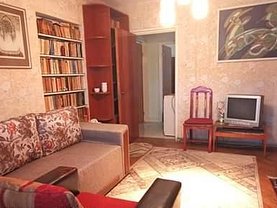 Apartament de vânzare 3 camere, în Deva, zona Titu Maiorescu