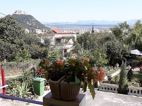 Casa 3 camere în Deva, Calugareni
