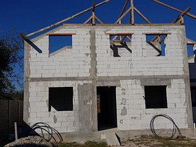 Casa de vânzare 4 camere, în Calan, zona Est