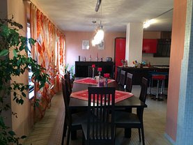 Casa de închiriat 4 camere, în Deva, zona Zavoi