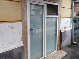 Vânzare birou