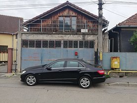 Vânzare spaţiu industrial