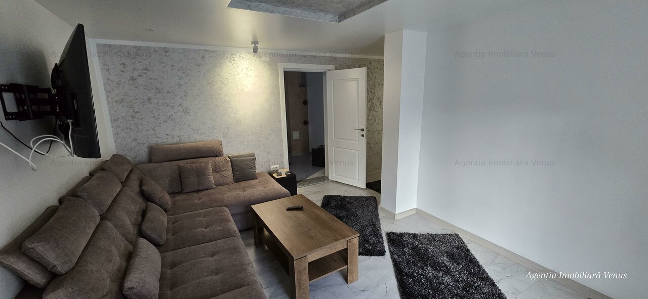 Casa renovata construita din bca in oras