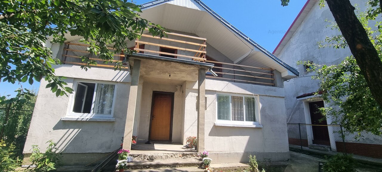 Casa cu etaj si 955mp teren zona Drumul Tatarilor