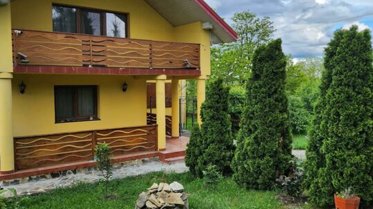 Casa noua cu etaj la Unteni