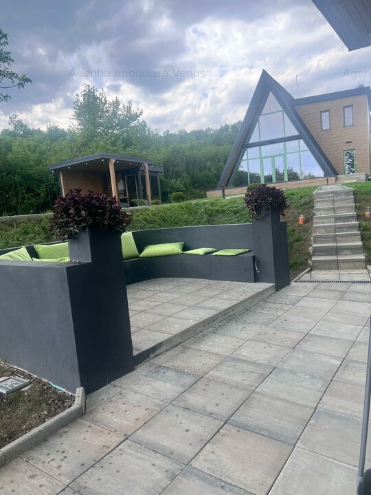 Casa noua la marginea padurii Zaicesti