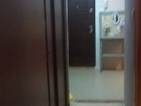 Apartament de vânzare 3 camere în Botosani, Central