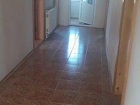 Casa de vânzare 6 camere, în Botosani, zona Central
