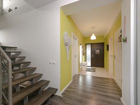 Casa de închiriat 5 camere, în Mogosoaia