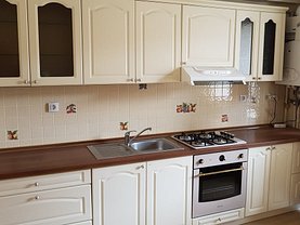 Apartament de închiriat 3 camere, în Bistrita, zona Nord-Vest