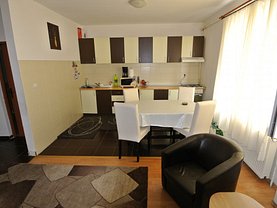 Apartament de vânzare 3 camere în Bistrita, Calea Moldovei