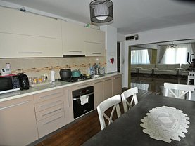 Apartament de vânzare 3 camere în Bistrita, Independentei