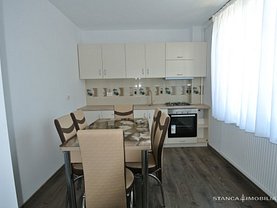 Apartament de vânzare 3 camere în Bistrita, Cetatii